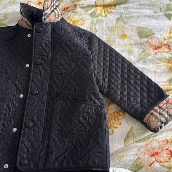 Lightweight jacket - Picture 3 of 3